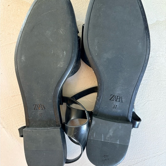 Zara Black Strappy Women's Sandals - Picture 3 of 3
